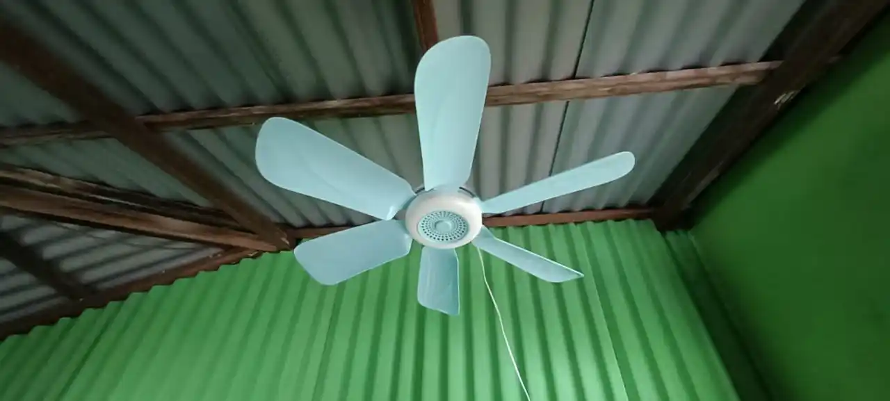 Smart Mini portable ceiling fan 17”